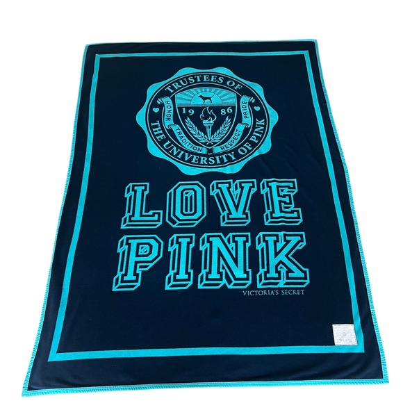 Victoria's Secret PINK Other - Vintage Y2K 2008 Victoria Secret PINK Love Pink University Crest Fleece Blanket‎